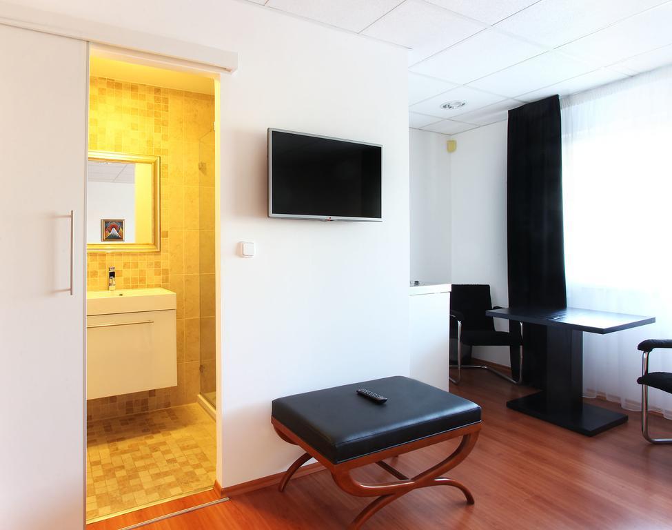Sos Motel Hatvan Phòng bức ảnh
