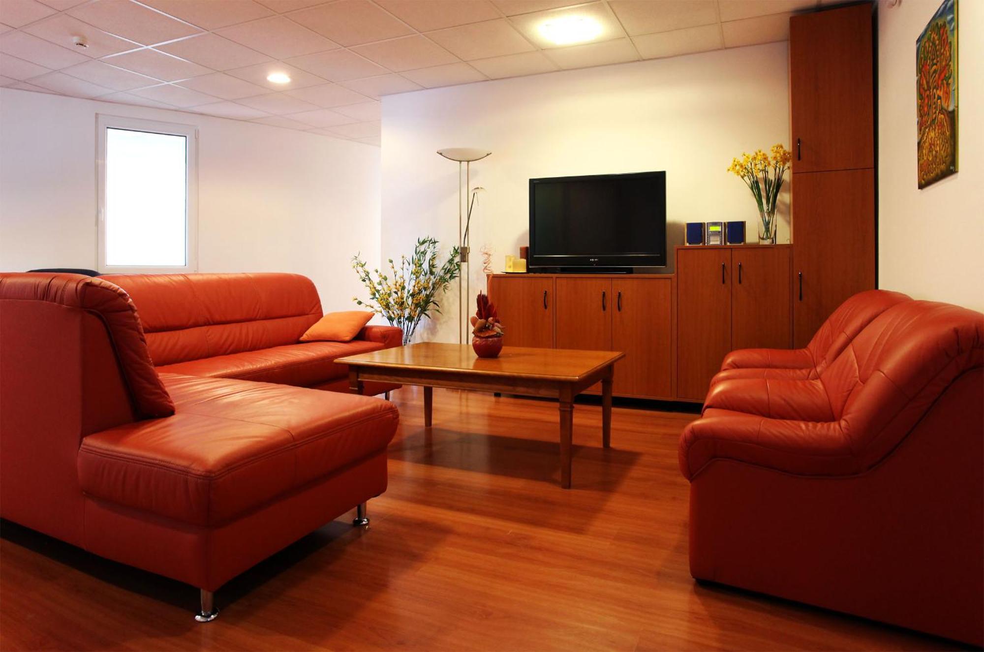 Sos Motel Hatvan Ngoại thất bức ảnh